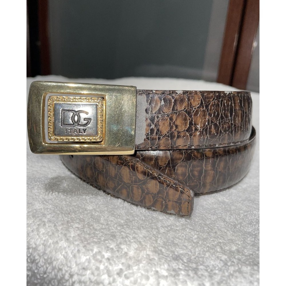 Dolce & Gabbana Vintage Belt 28-30 reversible, black on other side. Crocodile